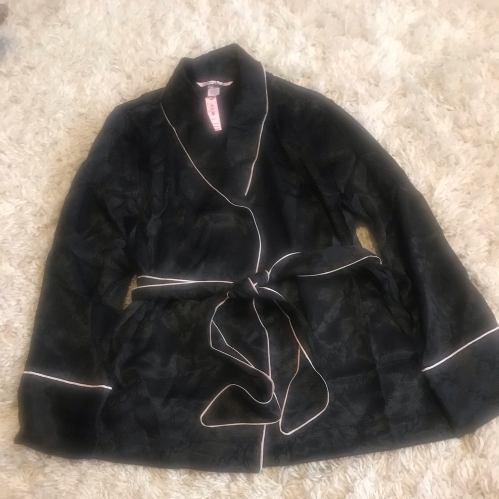 VS Logo Wrap
